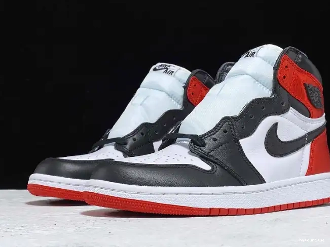 HYPE Black 1 Jordan Air Satin Toe CD0461-016 Retro High 0608